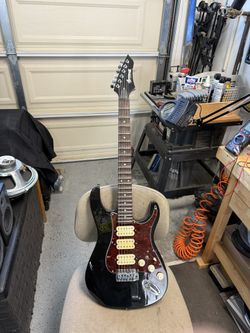 Black Stratocaster Ibanez Style 24 Fret