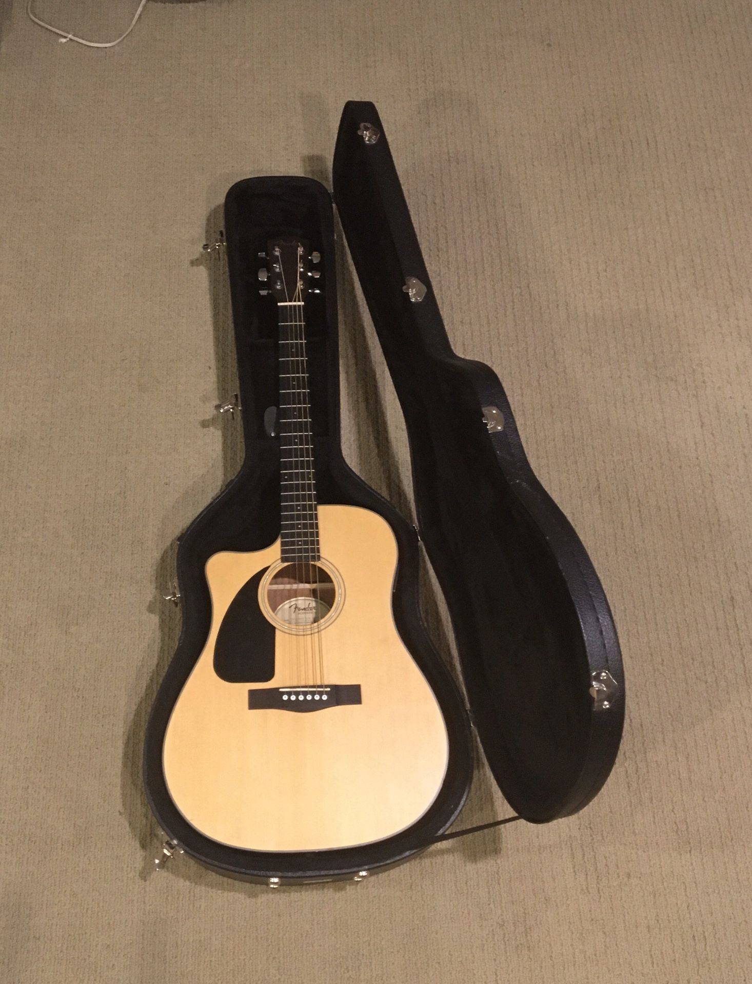 Left-Handed Fender CD-100 Acoustic Guitar + Case