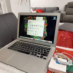 🎁 MacBook Air 13”/ Intel i5/ 8gb ram/ 256gb HDD/ MacOS BigSur/Super clean! 🔌🔋