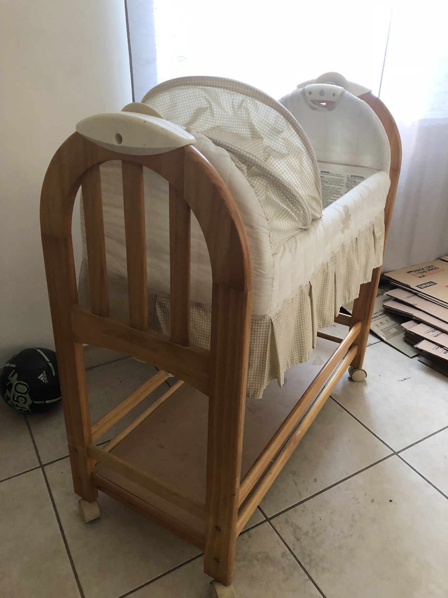 Baby wood cradle Eddie Bauer