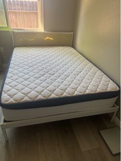 Full size mattress