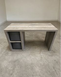 Wooden Computer Desk Lightly Used