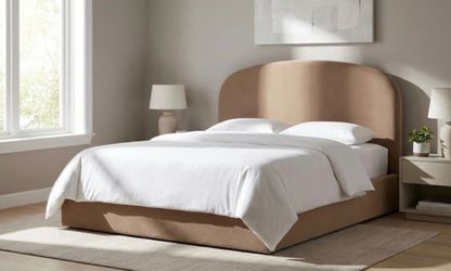 Gio II Queen Upholstered Arch Panel Bed
