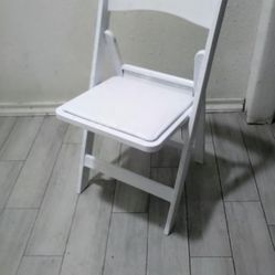4 White Wooden Folding Chairs 