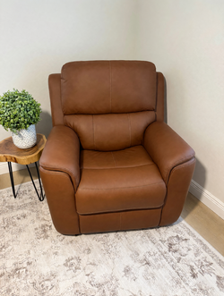 Brand New Hudson Furniture Brown Leather Electric Recliner - Altamonte Springs, FL