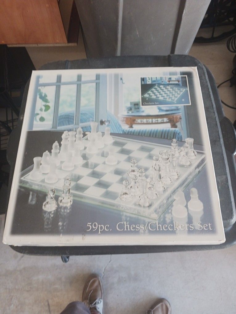 59 Piece Chess/Checker Set