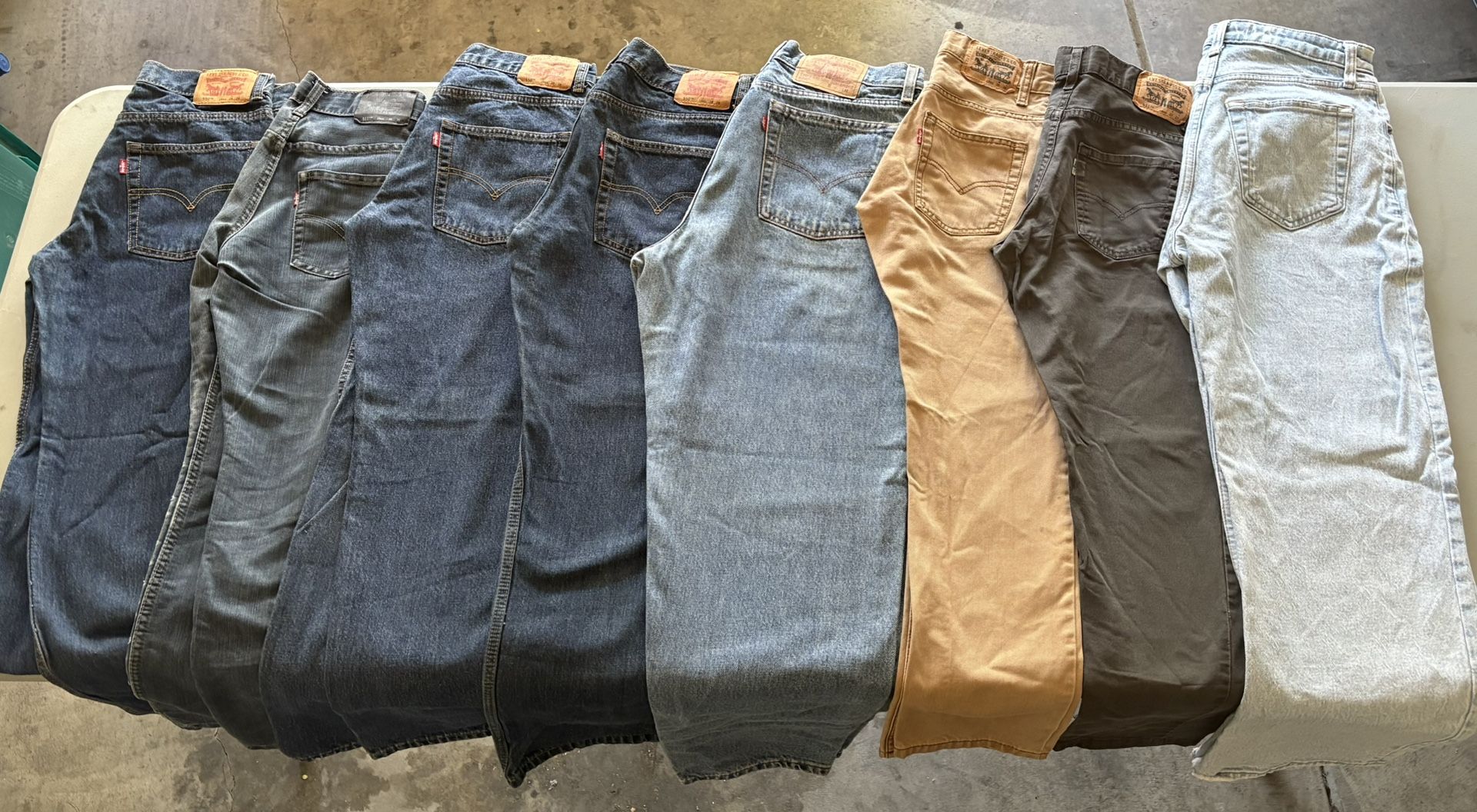 8 pairs of Jeans 7 x Levi’s and 1 x Abercrombie and Fitch