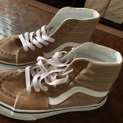 *Only Worn 1-2 Times Mens Size 5.5 Vans