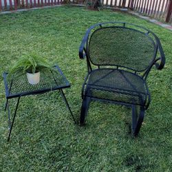 Silla Tipo Mesedora Y Su Mesita