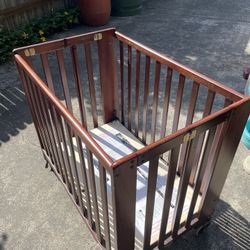 Nice Portable Baby Crib
