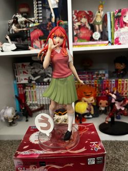 Anime figure ( quintessential quintuplets itsuki nakano