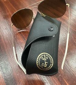 100% Authentic Ray Ban Sunglasses With Case