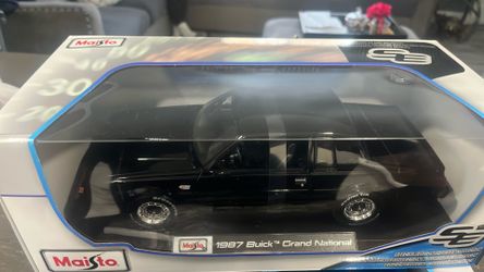1:18 scale