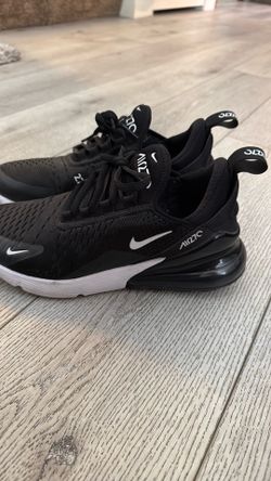 Nike Women’s Air Max 270