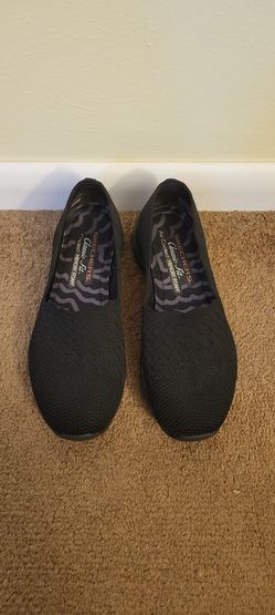 Women's Size 6.5 Black Slip-on Shoes