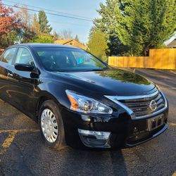 2013 Nissan Altima S AUTOMATIC 4-CYL LOW MILES VERY CLEAN 