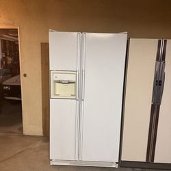 Refrigerator/ Freezer  