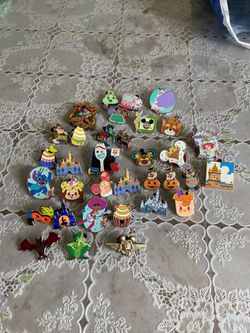 Disney pins