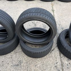 2 Llantas 225/40/18 Dela Goodyear 95% De Vida 