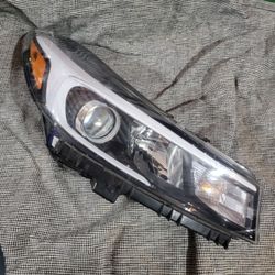 2018 2019 Kia Forte Headlight