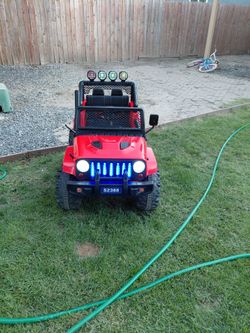 Kids Ride-On Electric Jeep Toy Car