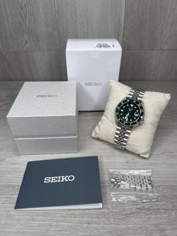 Seiko SSK035 GMT Green Dial (A1D030244)