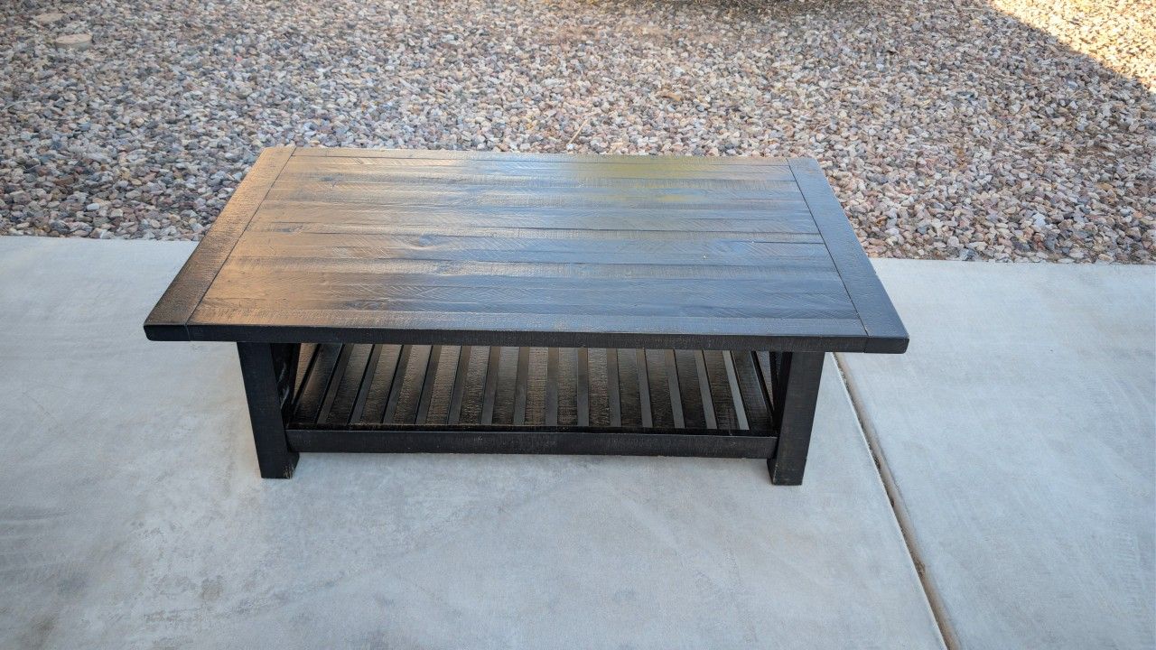 Living Spaces Jaxon Coffee Table 
