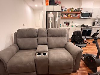 Couch from ashley furniture great shape