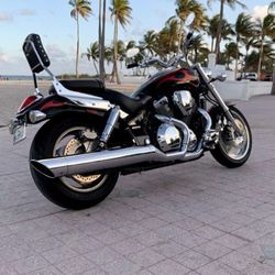 2006 HONDA VTX 1800C