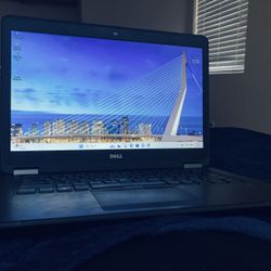 Windows 11 Laptop – Intel i7 – 8GB RAM – 500GB Storage