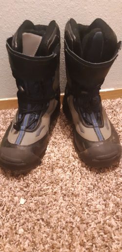 Women's snow boots