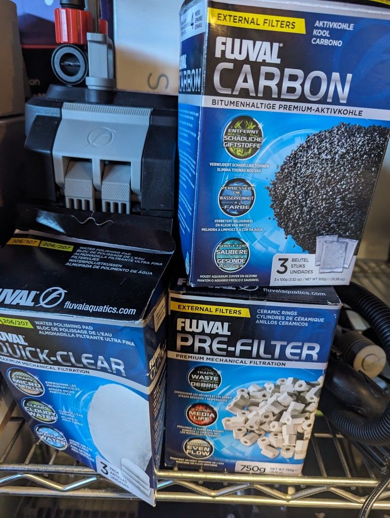 Fluval 107 Canister Aquarium Filter, 10-30 US Gal / 40-130 L