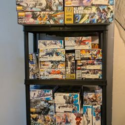 Gundam Model Kit Lot
