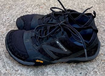 NEW BALANCE MINIMUS TRAIL RUNNING SHOES