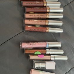 Kylie Cosmetics Matte Liquid Lipstick/ Stila Liquid Eyeshadow/ Anastasia BH Matte Liquid Lipstick