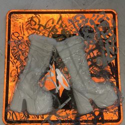 Demonias Women Size 6