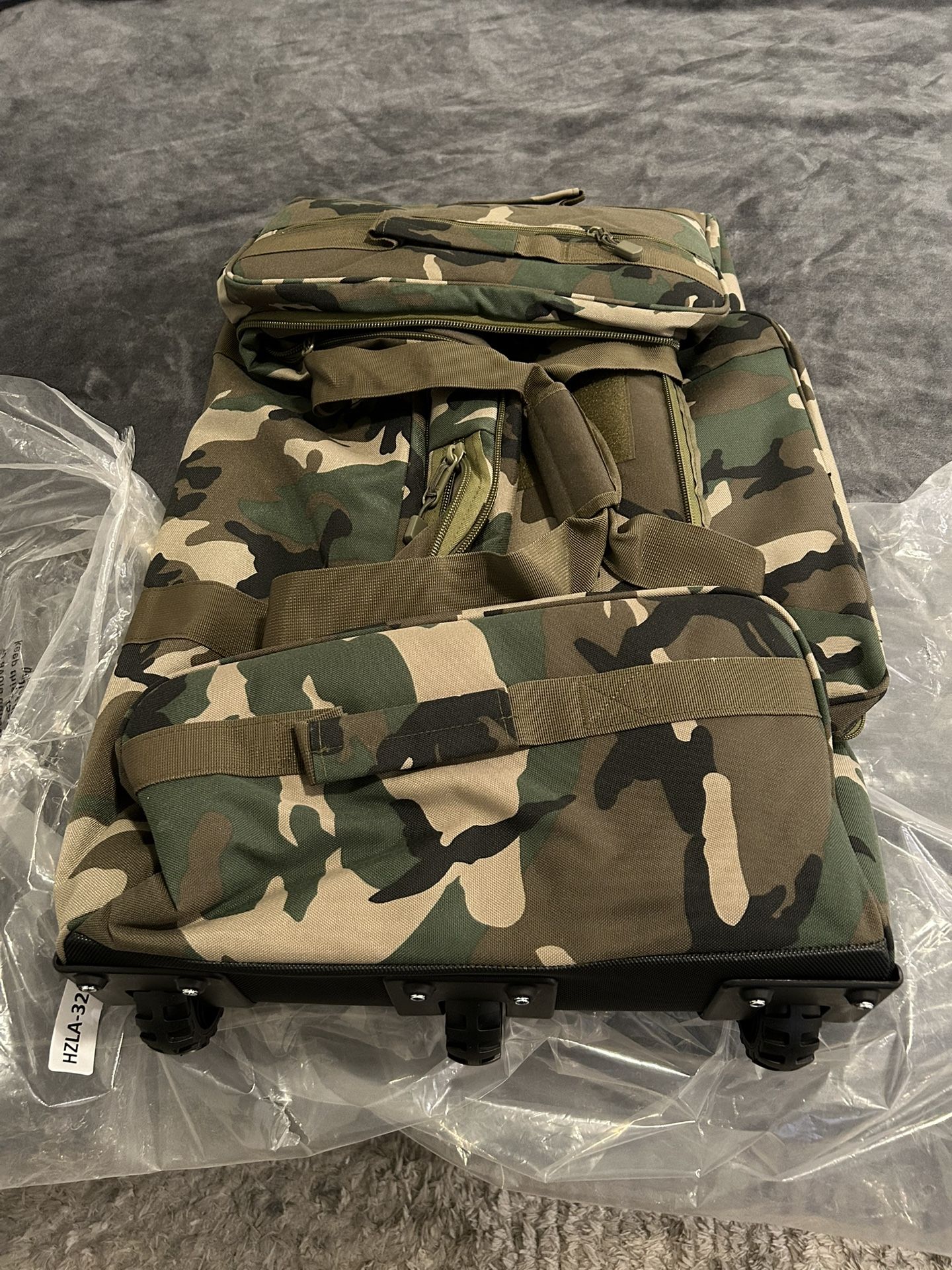 New Tactical Camo Wheeled Duffel Bag With Many Compartments