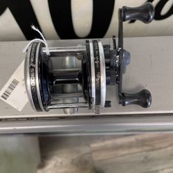 Fishing Reel 