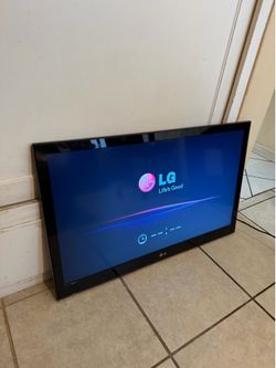 37 Inch LG Flat Screen TV - No Remote