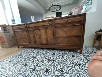 Mid Century Dresser. Great Condition. 76”