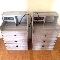SET OF WOOD NIGHT STANDS WITH BUILT IN POWER STRIP AND USB / NEW