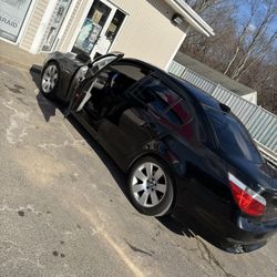 BMW 530 Xi Black Sedan 4D 2005