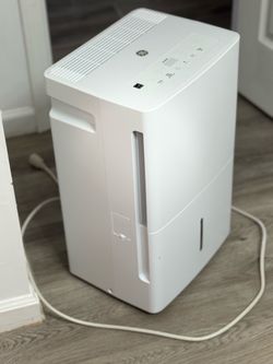 GE Dehumidifier White