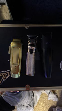 Barber clippers and trimmers