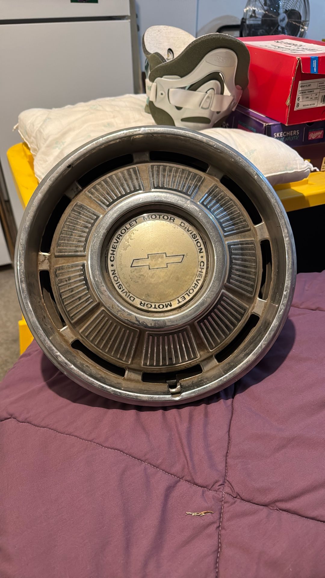 Chevy Hubcaps Vintage (4)
