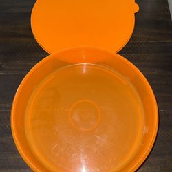 Tupperware Large Round Container 