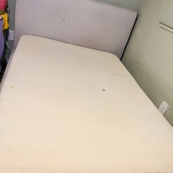 Queen Bed With Mattress