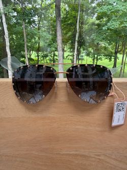 Louis Vuitton The Party Monogram Aviator Sunglasses Z1365U – Gold – Full Set + Receipt