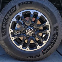 MICHELIN RIM AND TIRE  256/70-R/18 Toyota Tundra 