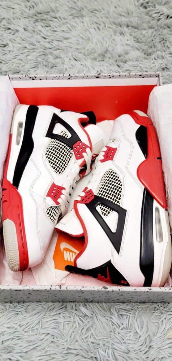 Jordans 4 Retro Red